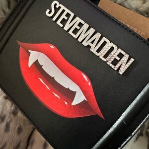 NWT Steve Madden Bevelyn Black Satchel Halloween Vampire Lips Bag Purse
